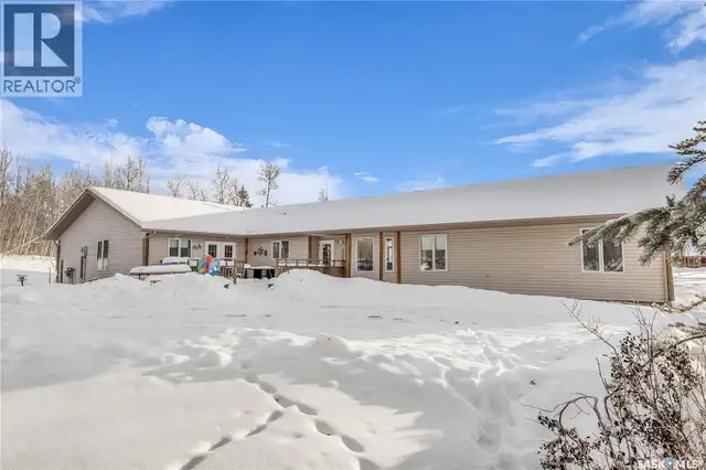25 Southridge DRIVE Christopher Lake, Saskatchewan in Commercial & Office Space for Sale in Prince Albert - Image 2