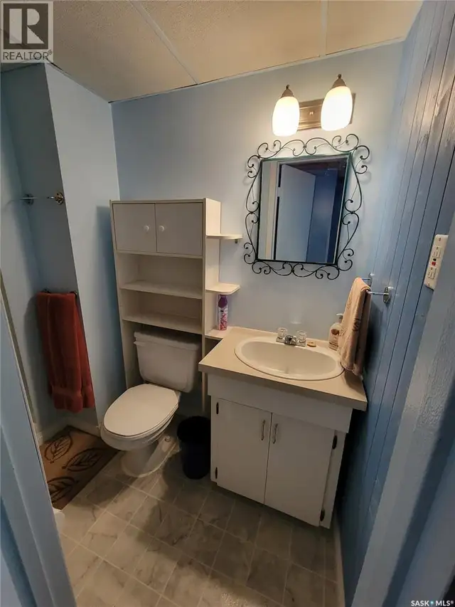 33 Main STREET Willow Bunch Rm No. 42, Saskatchewan in Houses for Sale in Moose Jaw - Image 21