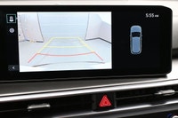 Efficient, stylish, and built for the whole family, this 2025 Kia Sorento EX Hybrid offers spacious... (image 6)