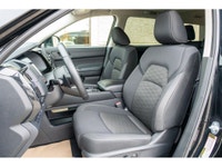 FAMILY READY COMFORT - Multi-Passenger Comfort - Power Panoramic Sunroof - 10-Way Power Heated Drive... (image 7)