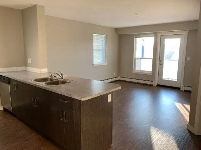 403 217 Lake Street - 2 Bedroom Apartment for Rent63011177236867122