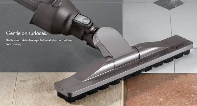 Articulating hard floor tool for dyson vacuum in Vacuums in Truro - Image 4