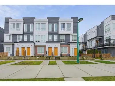Discover Orenda, the newest townhouse community in Clayton! This 3-bedroom residence offers a bright...