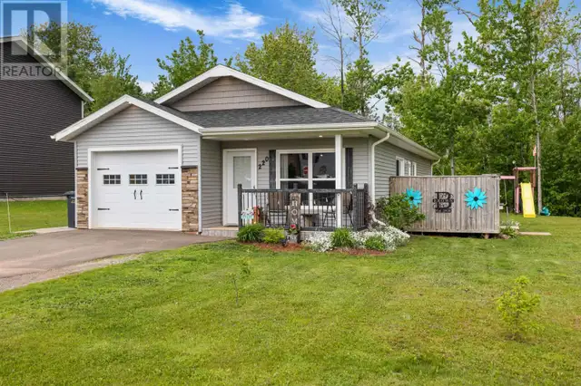 220 Hollis Avenue Stratford, Prince Edward Island628633166702101223