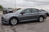 WELL MAINTAINED Drive the Volkswagen Jetta 1.4T Highline where style meets performance! Experience a... (image 2)