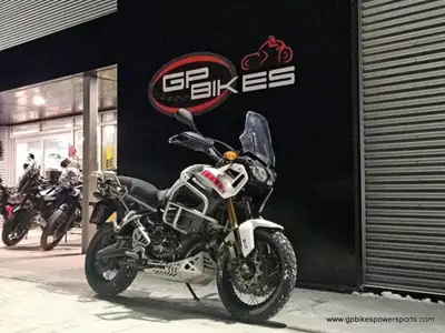 No money down.Credit approved in minutes* OACJust...CLICK HERE 2013 Yamaha Super TénéréLive the tran...