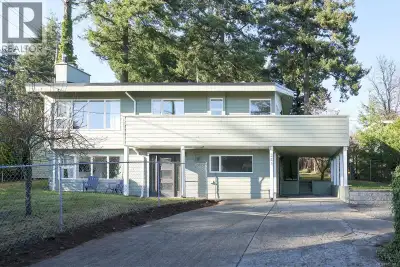 Centrally located and beautiful renovated, this ocean-view home offers exceptional walkability near...