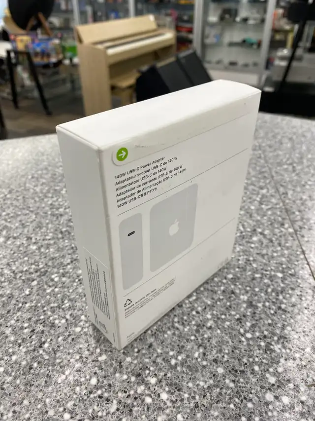 Apple USB C 140W Power Brick in Other in City of Toronto - Image 3