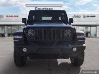 4X4, REMOTE START, FRONT HEATED SEATS, HEATED STEERING WHEEL, REMOTE PROXIMITY KEYLESS ENTRY, ADVANC... (image 8)