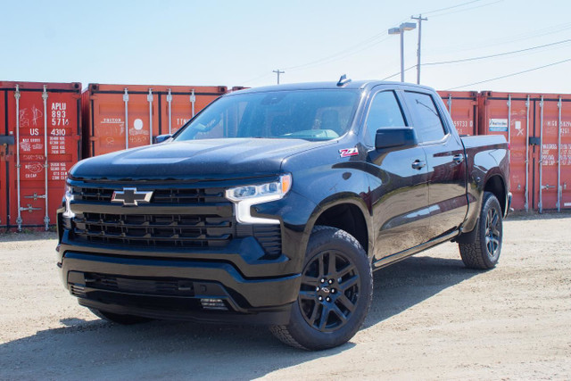 2025 Chevrolet Silverado 1500 Crew RST 4WD in Cars & Trucks in Edmonton - Image 2