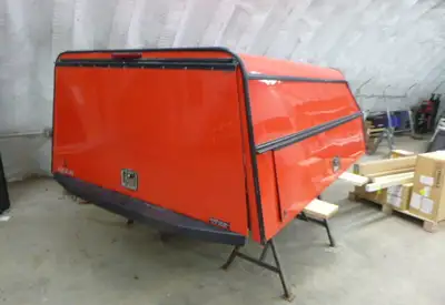 Ford F150 2015 - 2020 Ford F150 8' Red Leer DCC High Rise Contractor Truck Cap with passenger side a...