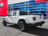 This Jeep Gladiator has a dependable Regular Unleaded V-6 3.6 L/220 engine powering this Automatic t... (image 3)