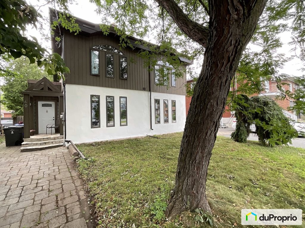 $899,000 - Duplex for sale in Varennes — photo 1