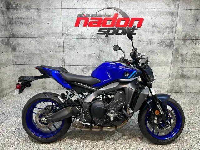 2025 YAMAHA MT-09 in Sport Touring in Laval / North Shore - Image 2