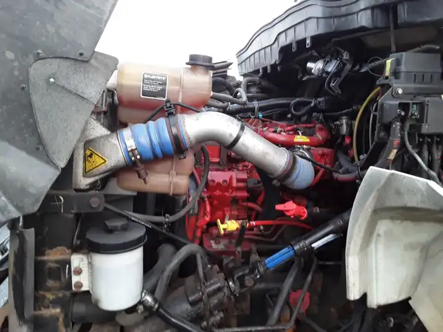 2020 International MV607 Straight *Ask about BOGO or Dep Match P in Heavy Trucks in Dartmouth - Image 12