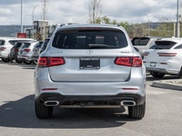No Accidents - AWD - Panoramic Sunroof - Heated Front Seats The 2022 Mercedes-Benz GLC 300 delivers... (image 7)