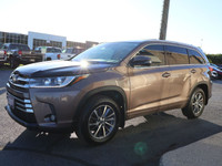 SAEFTY INCLUDED ONE OWNER ACCIDENT FREE SERVICE RECORDS LOCAL ONTARIO CAR 7 PASSENGERS Very Clean AW... (image 2)