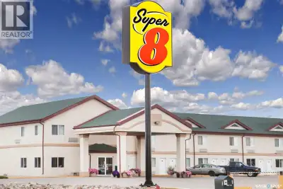 Super 8 Hotel located in Kindersley. Very well maintained. Total of 48 rooms including 1 Jacuzzi Sui...