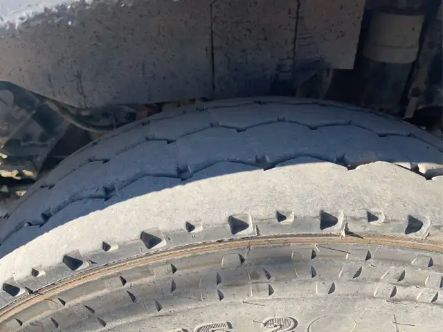 2016 Kenworth T800 in Heavy Trucks in Calgary - Image 8