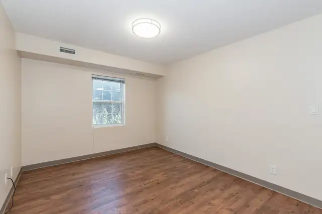 1 Male Student Bed in Unit 4 at 298 Spruce- $1,000 Gift Card!! in Room Rentals & Roommates in Kitchener / Waterloo - Image 12