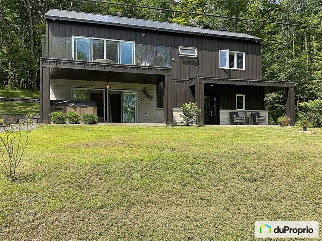 $875,000 - 2 Storey for sale in Ste-Catherine-De-Hatley — photo 1