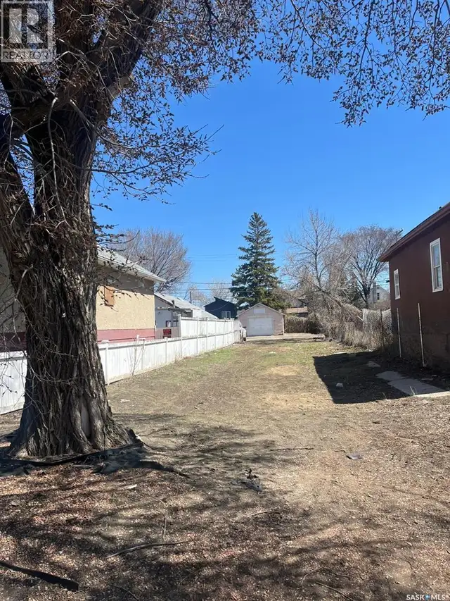 1657 Toronto STREET Regina, Saskatchewan in Land for Sale in Regina - Image 3