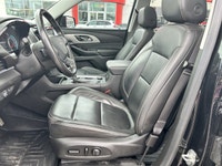 The 2020 Chevrolet Traverse RS stands as an exceptional sport utility vehicle, meticulously designed... (image 8)