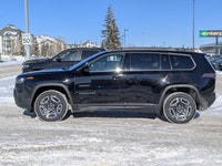 This Jeep Cherokee has a dependable Intercooled Turbo Gas/Electric I-4 1.6 L/98 engine powering this... (image 4)