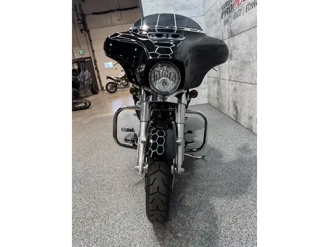 2023 Harley-Davidson FLHX 107 Street Glide ABS in Sport Touring in Saguenay - Image 8