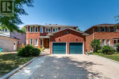 This bright, spacious, and newly renovated 2-bedroom + den walk-out basement apartment offers the pe...