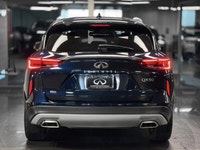 The 2021 INFINITI QX50 LUXE is a compelling compact luxury SUV that balances distinctive styling wit... (image 6)