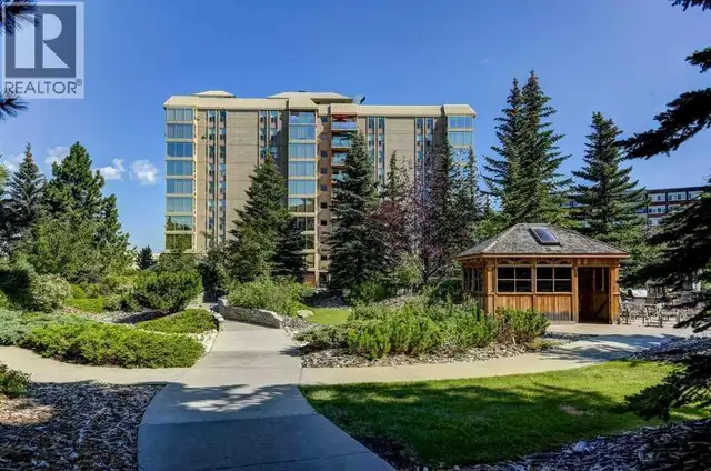204, 4603 Varsity Drive NW Calgary, Alberta in Commercial & Office Space for Sale in Calgary - Image 2