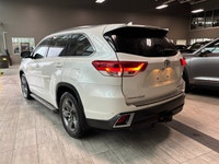 Tires - Rear Performance,Chrome Wheels,4-Wheel Disc Brakes,Temporary Spare Tire,Brake Assist,Tires -... (image 6)