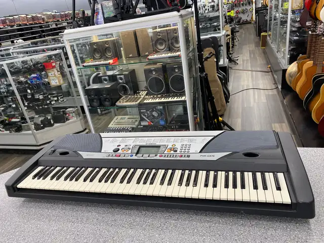 Yamaha PSR-GX76 Keyboard in Pianos & Keyboards in City of Toronto - Image 2