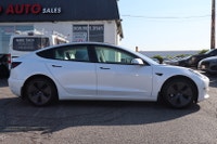 ACCIDENT FREE HEAT PUMP FOR EXTRA RANGE IN COLD WINTERS WELL MAINTAINED Tesla Model 3 Standard Range... (image 7)