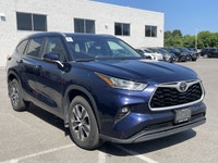 Thornhill Toyota Proudly Presents This Blue 2023 Toyota Highlander with XLE AWD Package, Featuring a... (image 9)