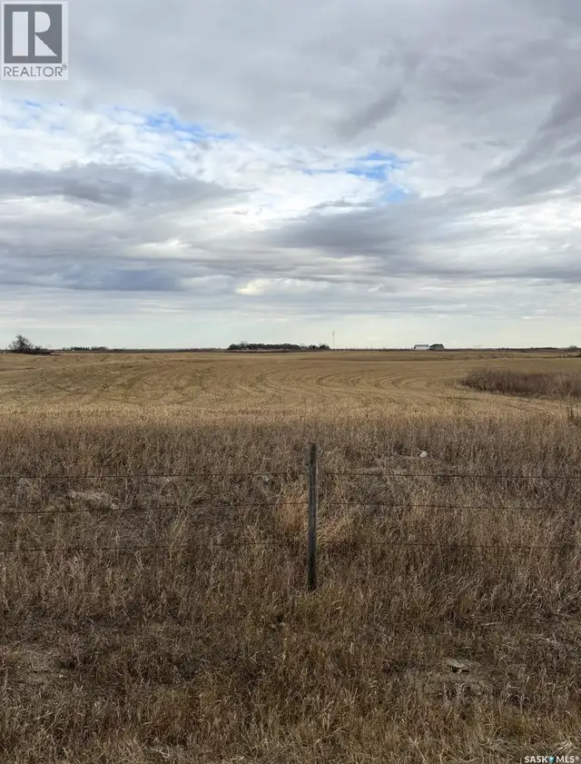 ROBERTSON ACREAGE Lumsden Rm No. 189, Saskatchewan in Land for Sale in Regina - Image 2