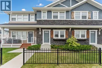 Welcome to 1216 Pringle Way, a charming townhouse in the sought-after Living Stone community of Ston...