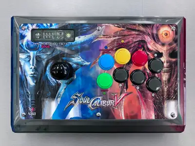 Soul Calibur V Xbox 360 MadCatz Arcade Fightstick Compatible with Xbox 360 and Windows PCs. Take you...