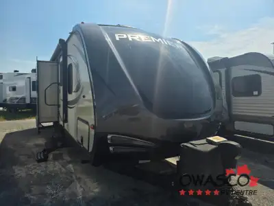 Keystone Premier Ultra Lite 26RBPR travel trailer highlights: Outdoor Kitchen 6' 11in.in. Vaulted Ce...