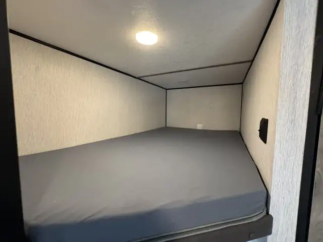 2027 ,Sun Lite,Sunset Park RV 21DB in Travel Trailers & Campers in Kamloops - Image 15