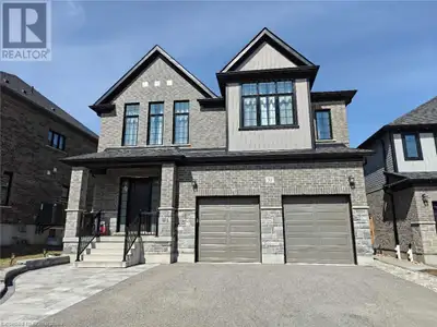30 FALCONRIDGE Drive Kitchener, Ontario