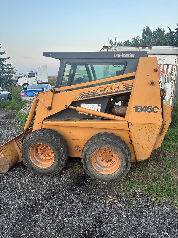 2000 case 1845c skidsteer Heavy Equipment Calgary Kijiji