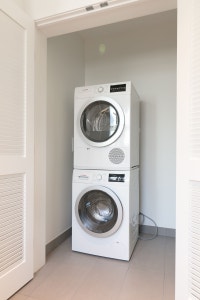 Akelius one bedroom apartment for rent. Located near Du Fort in the Downtown - Guy Concordia neighbo... (image 7)