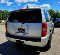 All vehicles come with a full vehicle History Report, ask to see it! 2010 Chevrolet Tahoe HybridTRAD... (image 6)