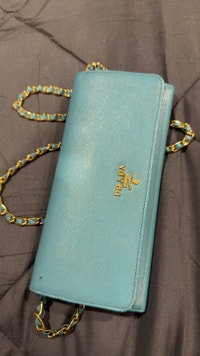 Prada saffiano wallet on chain City of Toronto Toronto (GTA) Preview