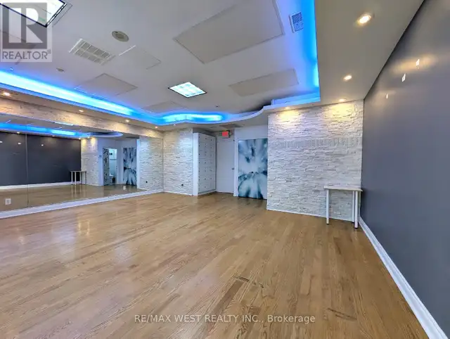 413 KEELE STREET Toronto (Junction Area), Ontario in Commercial & Office Space for Rent in City of Toronto - Image 9