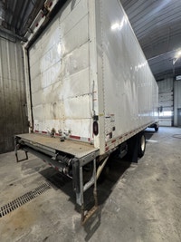 Ryder Stock ID: 242884 Transmission Type/Speed: AUTO 6 Engine: DIESEL B6.7 '17 250/2400 Horse Power:... (image 5)