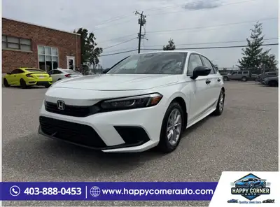All CarFax reports are available upon request. 2022 Honda Civic White on Black | Only 32,000 KM!Happ...