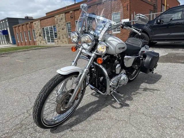 2008 Harley-Davidson Sportster ~ SADDLEMAN SEAT ~ XL1200 ~ CLEAN in Street, Cruisers & Choppers in City of Toronto - Image 4